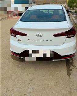 هیوندای ئەلەنترا